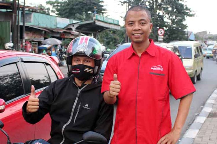 Kegiatan mask for bikers melibatkan 15 bikers dari lima komunitas sepedamotor (Journalist N-Max Club, Suzuki GSX Club Indonesia, Ninja Injection Owners, Jakarta Max Owner Club, Vario Owner Medias). (Foto : Istimewa)