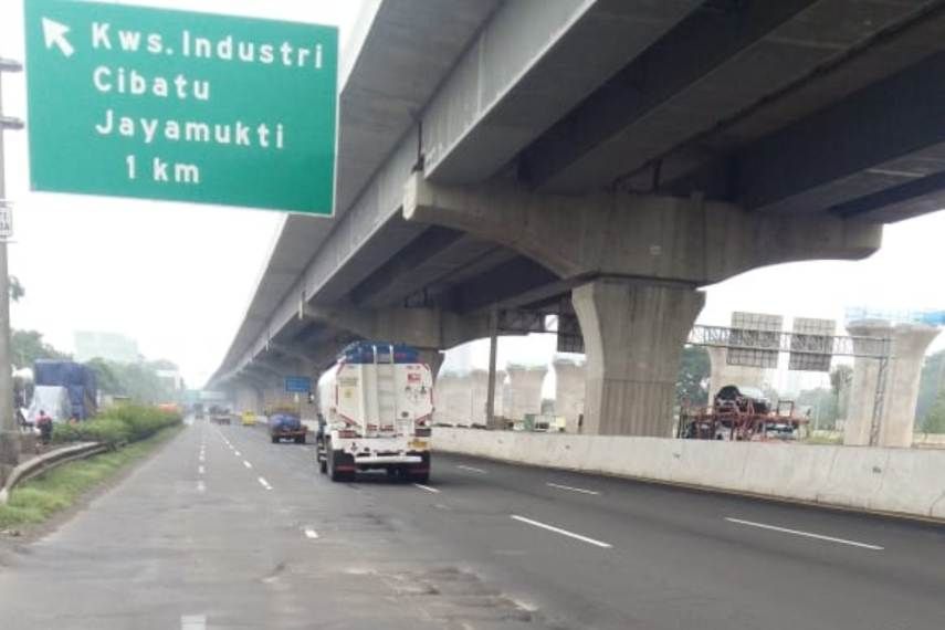 Hati Hati Tol Jakarta Cikampek Macet Ada Pekerjaan Rekonstruksi