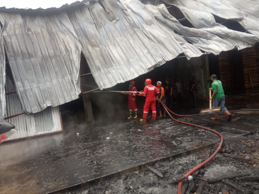 Pabrik Kayu Di Majenang Terbakar Diduga Dari Oven Pemanas Kerugian