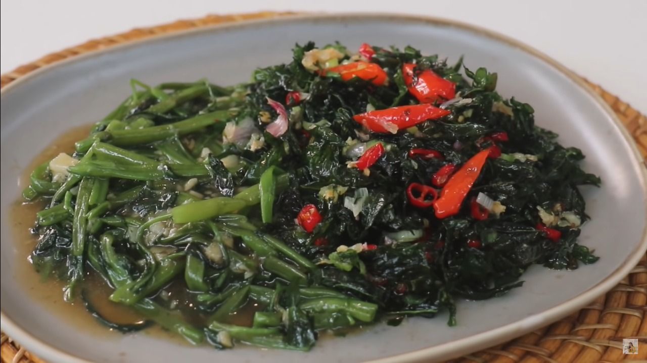 Menu Sahur Simpel Cek Resep Tumis Kangkung Ala Chef Devina Hermawan