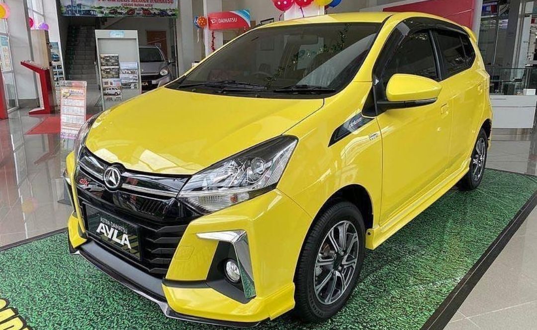 Kejar Penjualan Honda Brio Toyota Agya Mobil Daihatsu Ini Bisa Dp