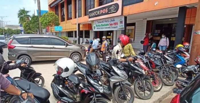 Dprd Batam Kecewa Tempat Parkir Tepi Jalan Bak Jamur Retribusi Parkir