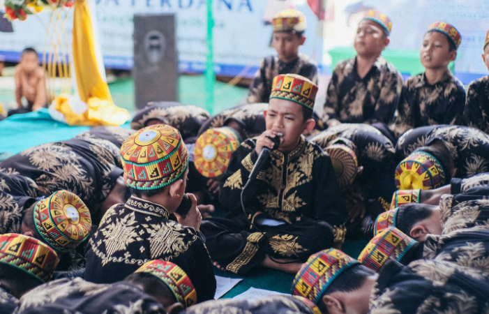 Contoh Narasi Pendek Atau Karangan Singkat Peringatan Maulid Nabi