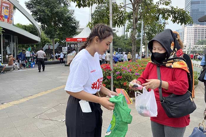 World Clean Up Day Sharp Greenerator Gelar Aksi Bersih Bersih