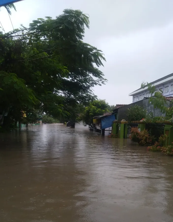 Puluhan Titik Permukiman Di Serang Banten Terendam Banjir 2 Warga