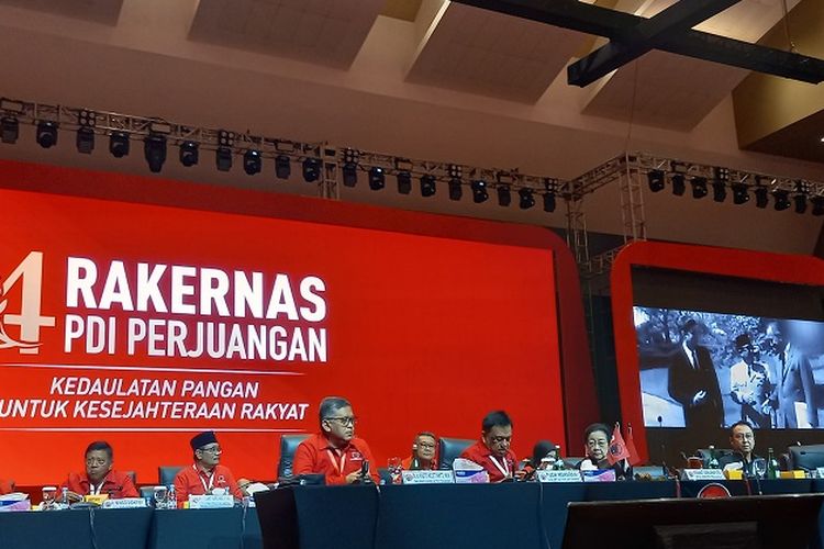 Rakernas IV PDIP Berjalan Sukses Prananda Prabowo Perlihatkan Simbol