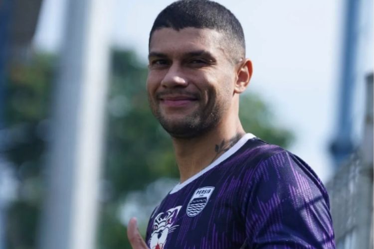 Persib Bandung Dibayangi Skor Sinyal Biru Ciro Alves Kontra Madura