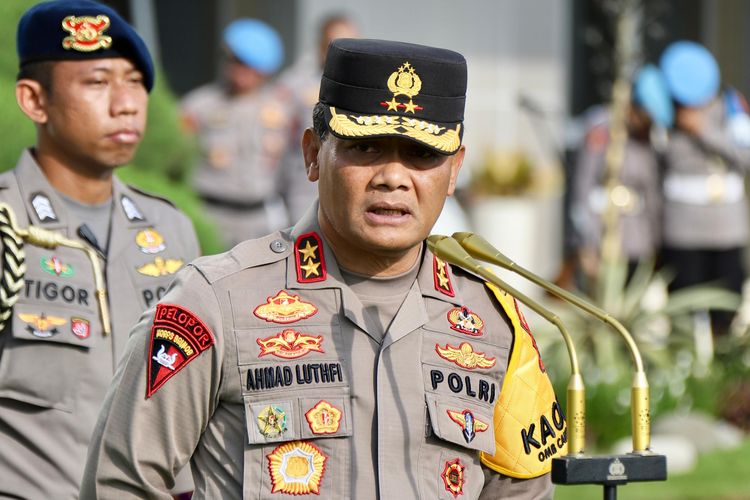 Kapolda Jateng Mengeluarkan Buku Saku Pedoman Netralitas Anggota Polri