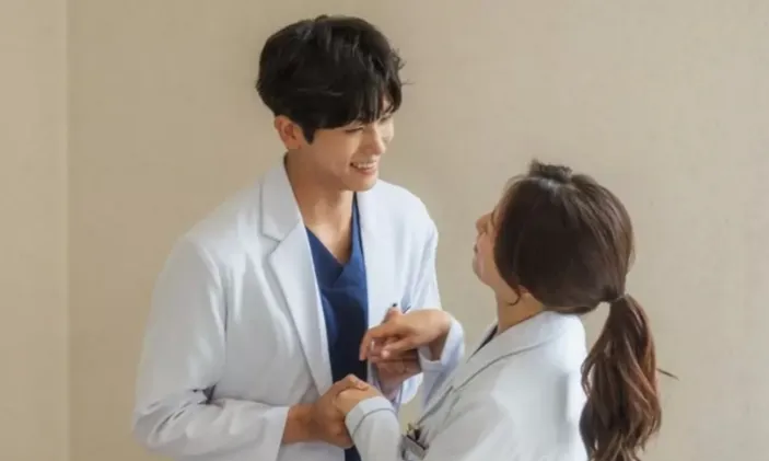 Nonton Dan Spoiler Doctor Slump Episode Park Hyung Sik Dan Park Shin Hye Memulai Hubungan