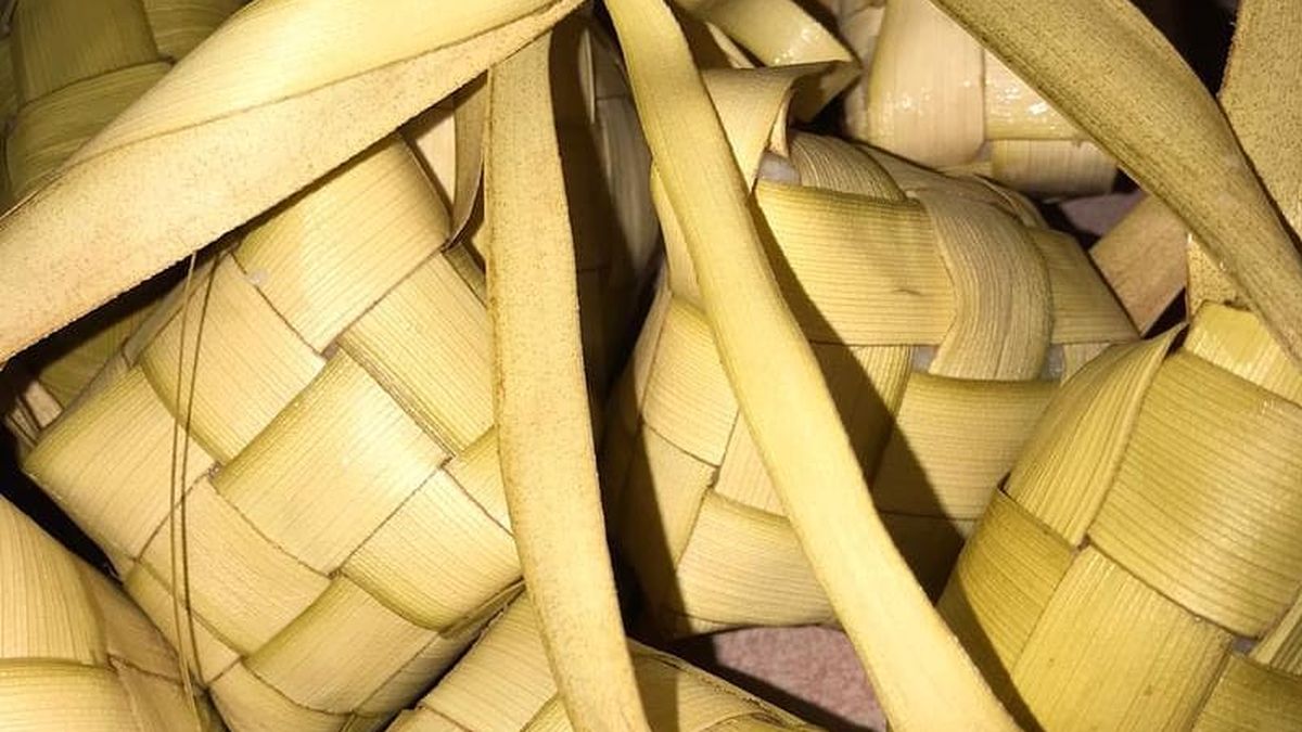 Tradisi Ketupat Qunutan Yang Tak Pernah Lekang Oleh Waktu Bagi