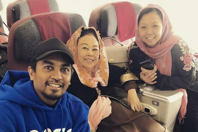 Sinta Nuriyah Istri Gus Dur Dikabarkan Meninggal Alissa Wahid