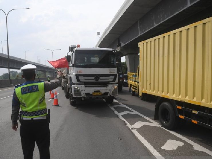 Demi Kelancaran Arus Lalu Lintas Mulai Besok Kemenhub Larang Angkutan