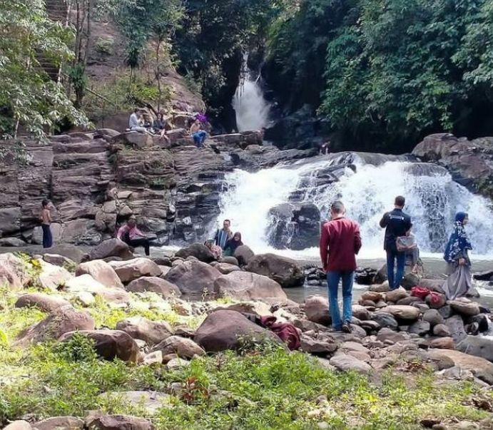 Curug Tomo Destinasi Wisata Alam Di Kabupaten Pandeglang Cocok Untuk