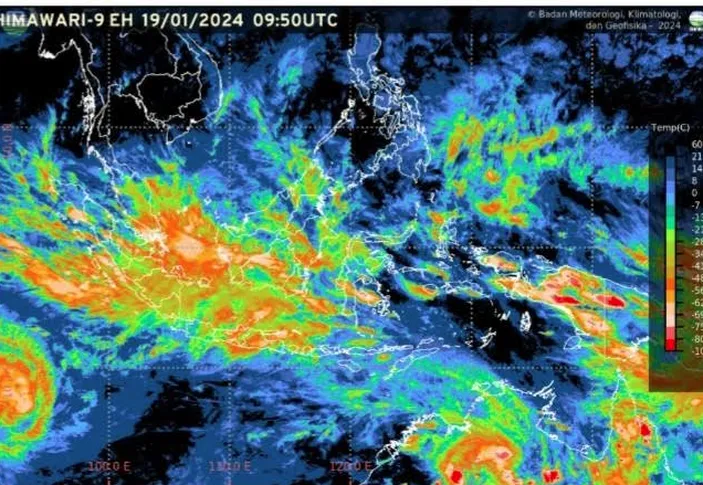 WASPADA Potensi Cuaca Ekstrem Di Wilayah Pulau Jawa Mulai 20 Januari