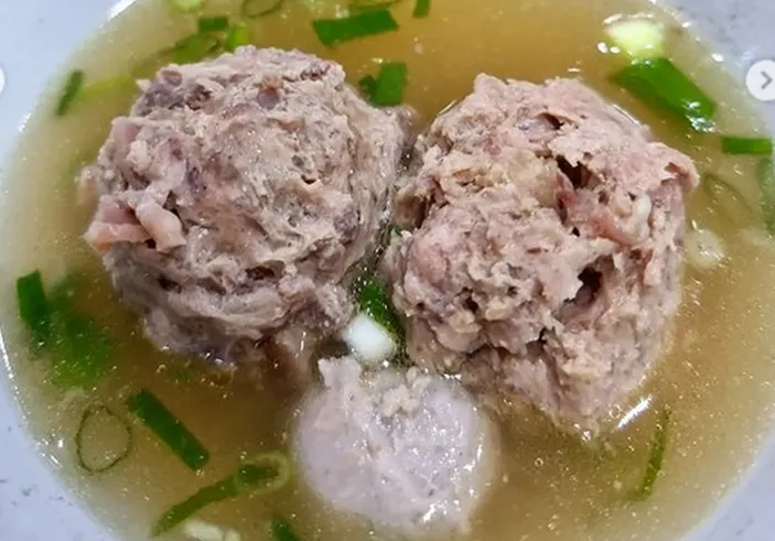 Tempat Kuliner Bakso Urat Paling Enak Di Karawang Yang Wajib