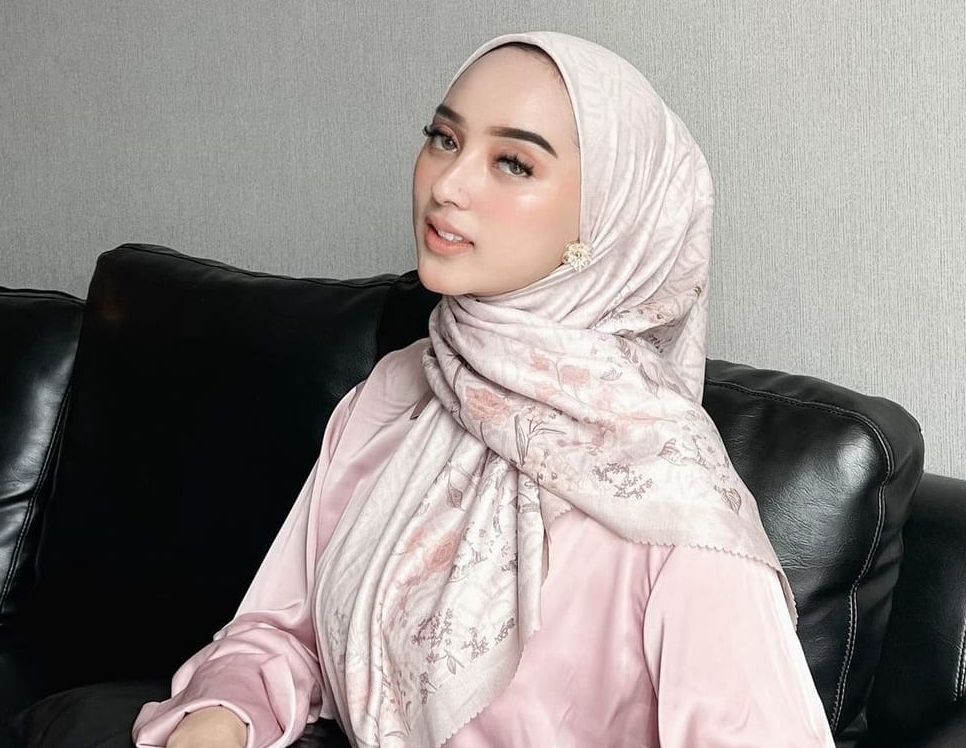 Tutorial Hijab Segi Empat Menutup Dada Style Cara Agar Tampil Anggun