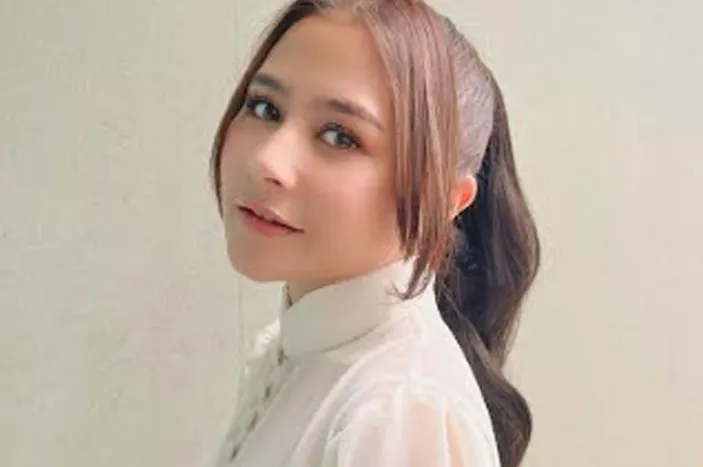 Profil Dan Biodata Prilly Latuconsina Lengkap Dengan Akun Sosmed Hingga Sumber Kekayaan