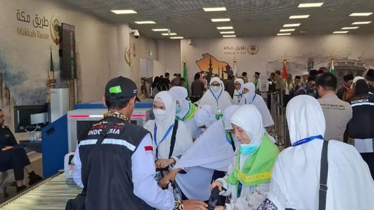 Jamaah Calon Haji Indonesia Kloter Pertama Sudah Tiba Di Madinah