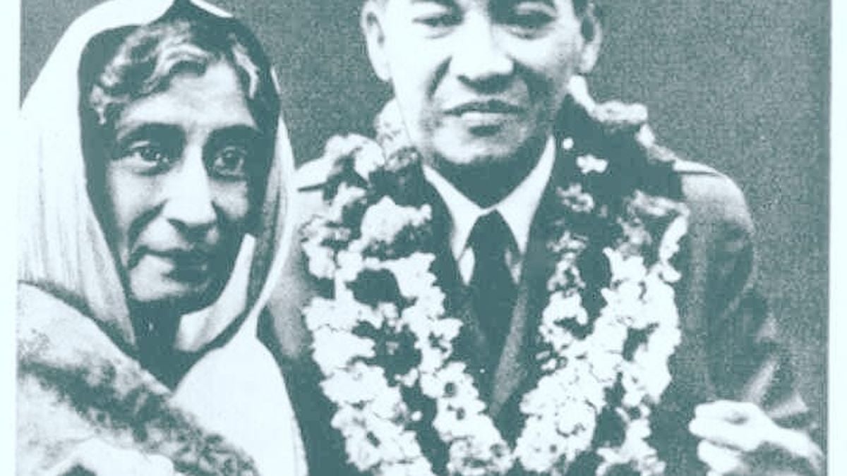 Kisah Istri Pertama Soekarno, Siti Oetari yang Juga Nenek Maia Estianty -  Mudanesia