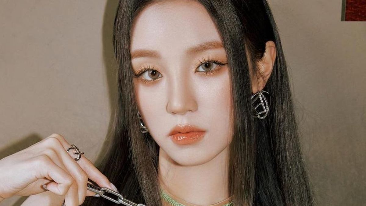 Yuqi (G)I-DLE Sedang Mempersiapkan Album Solo yang akan Dirilis pada ...