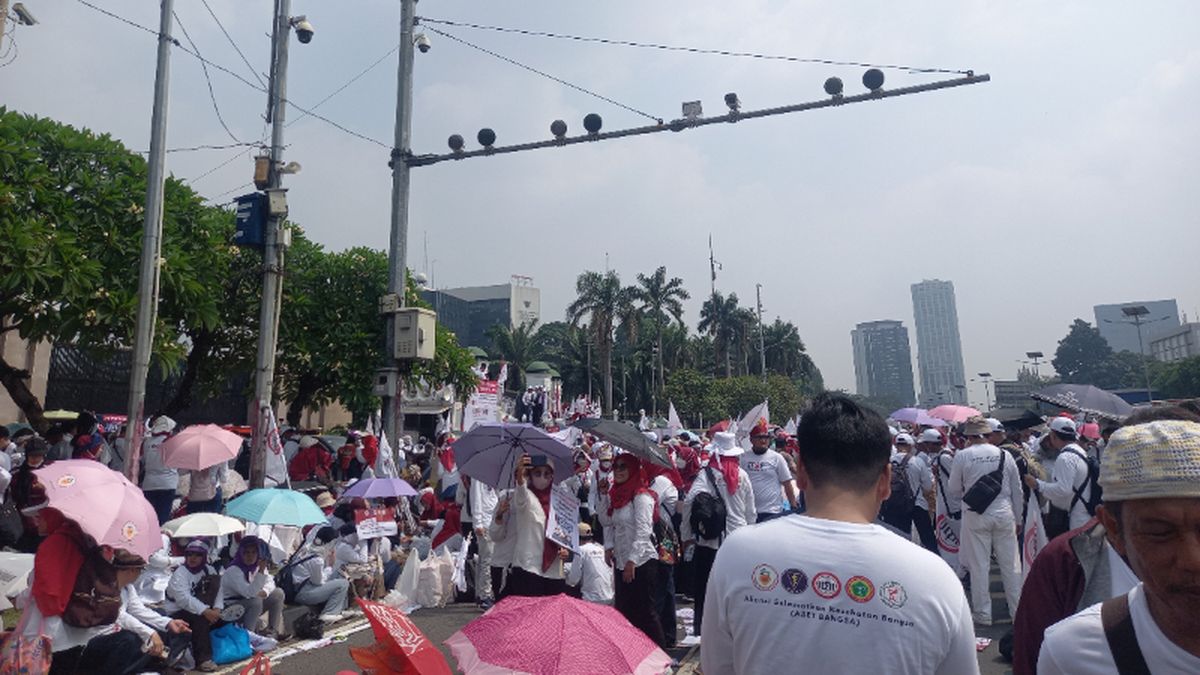 249 Nakes di Manggarai Ditendang saat Berjuang Demi Kesejahteraan, Padahal Tuntutan Mereka Itu Wajar