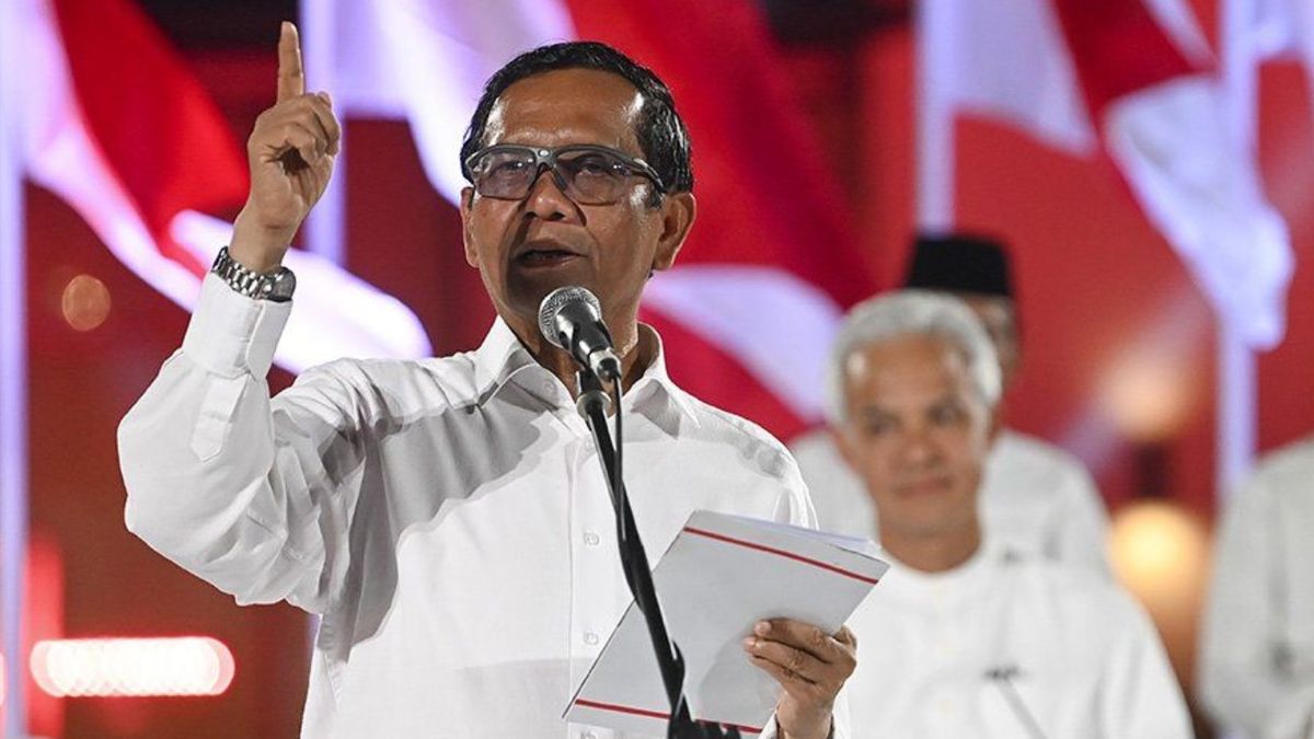 Mahfud MD: di Atas Hukum, Ada Moral dan Etika