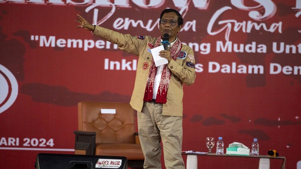 Apakah Desakan ke Prabowo di Debat Ketiga Rahasia Negara? Mahfud MD Geleng Kepala