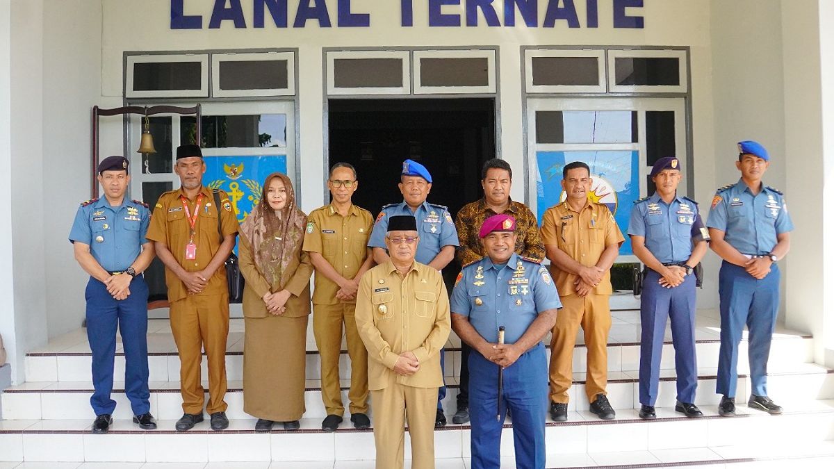 Serahkan Hibah Tanah Kepada Lanal Ternate Ini Wali Kota Tidore