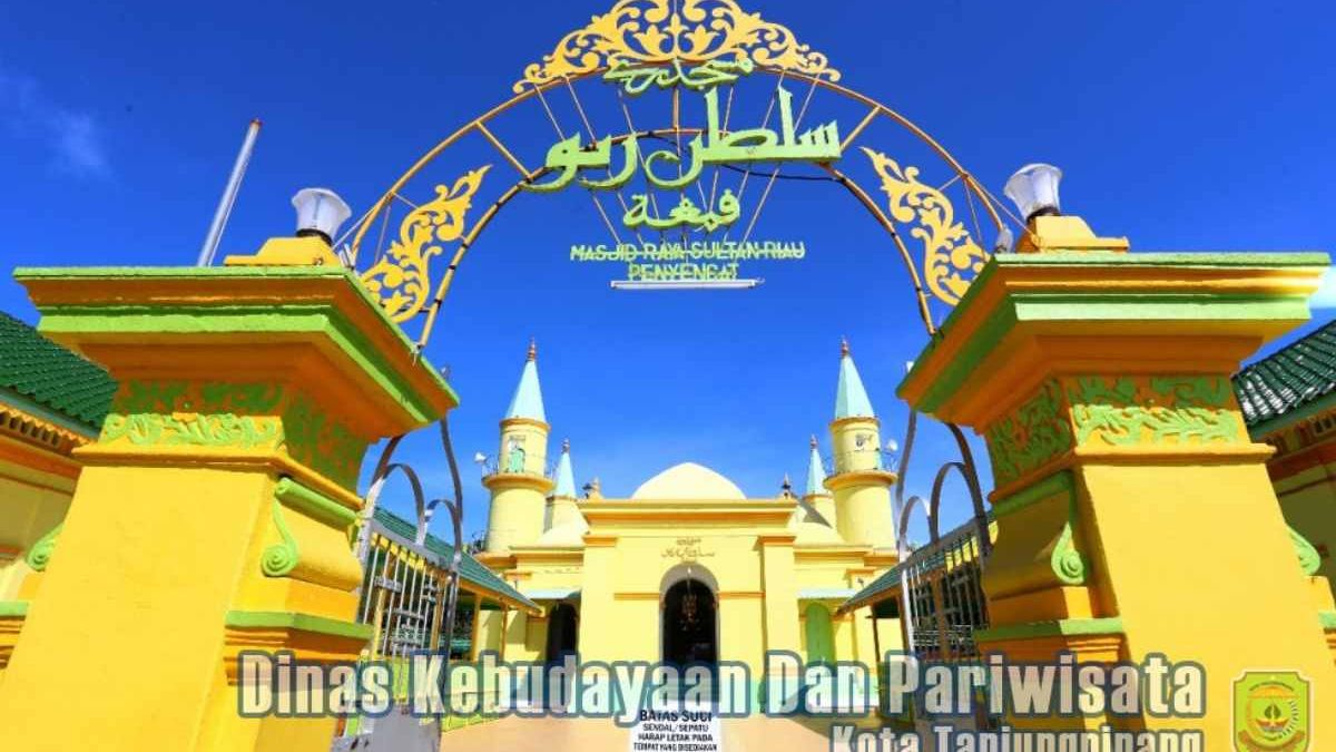 Objek Wisata Penyengat Dengan Berbagai Peninggalan Sejarah Kerajaan