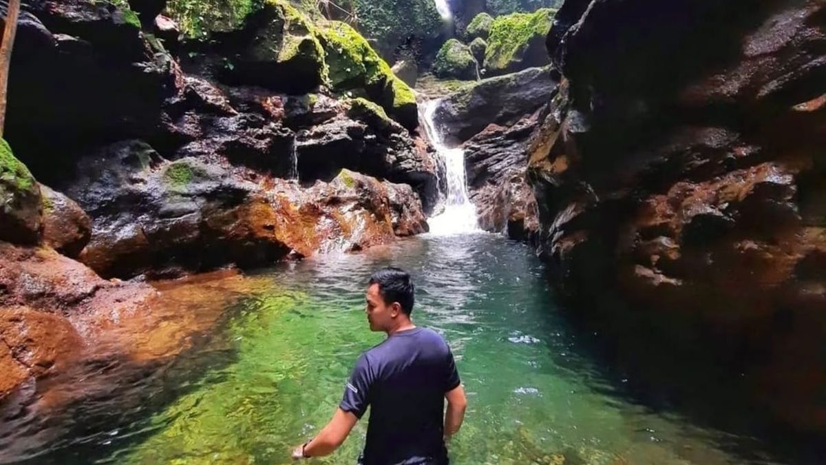 3 Pesona Keindahan Curug Walet Bogor, Surga Tersembunyi Yang Sajikan ...