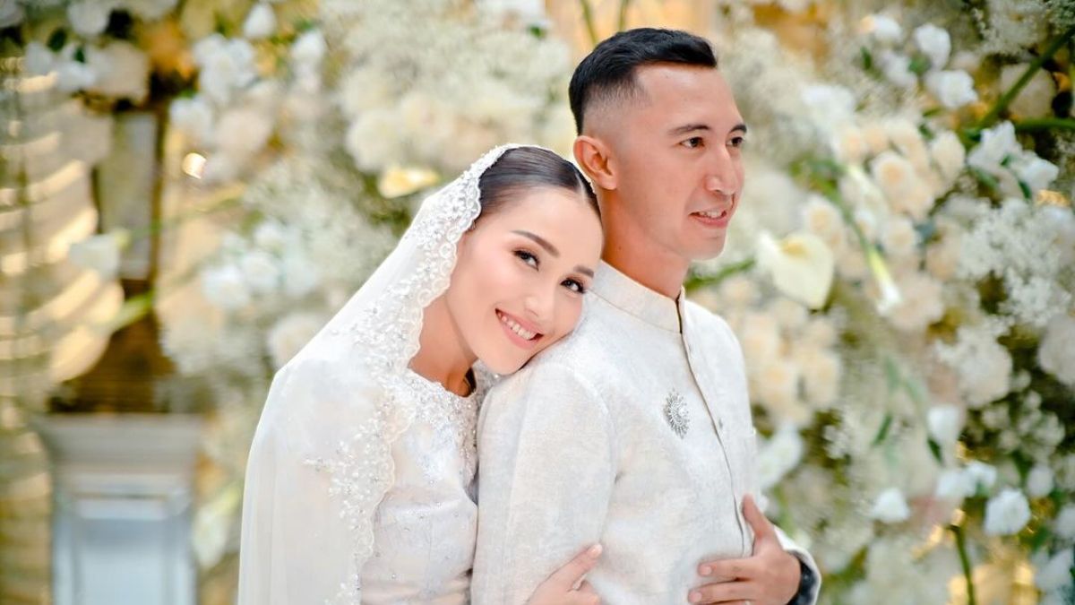 Heboh Ayu Ting Ting-Muhammad Fardhana Putus Sejak Awal Juni 2024