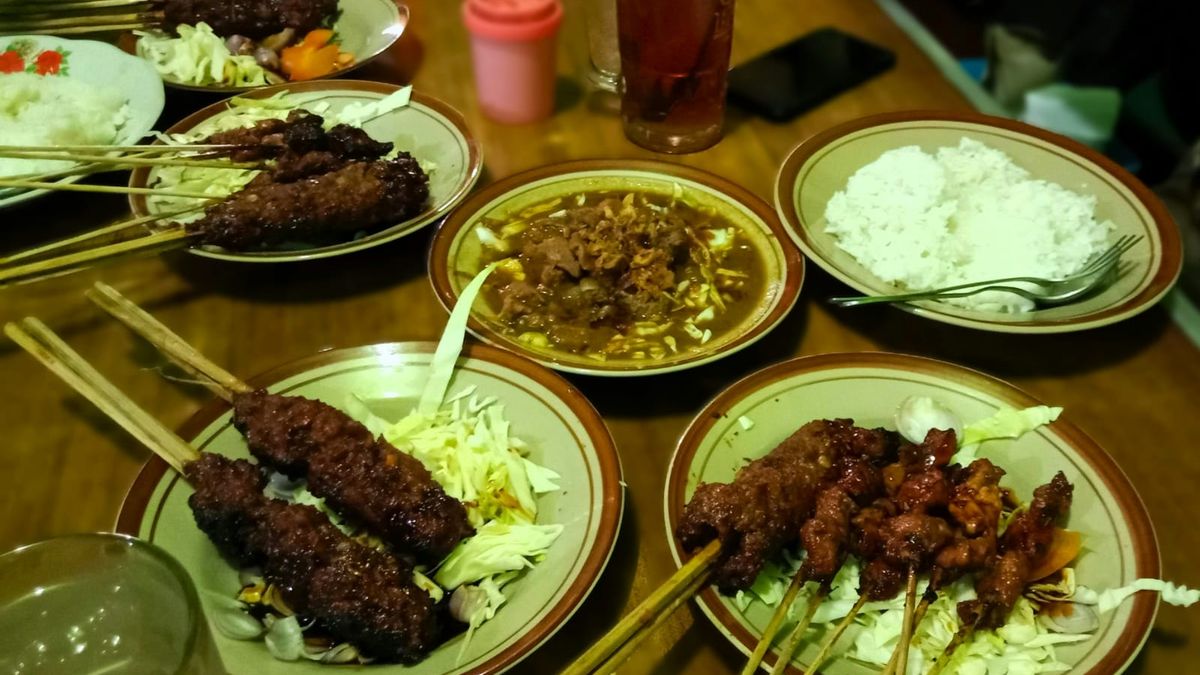 3 Tempat Makan Enak Di Di Salatiga Yang Ramai Dikunjungi Pecinta ...