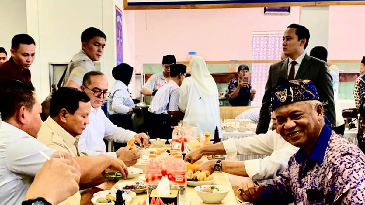 Kisah Unik Prabowo Dan Anton Charliyan Makan Bakso Mang Uka Yang