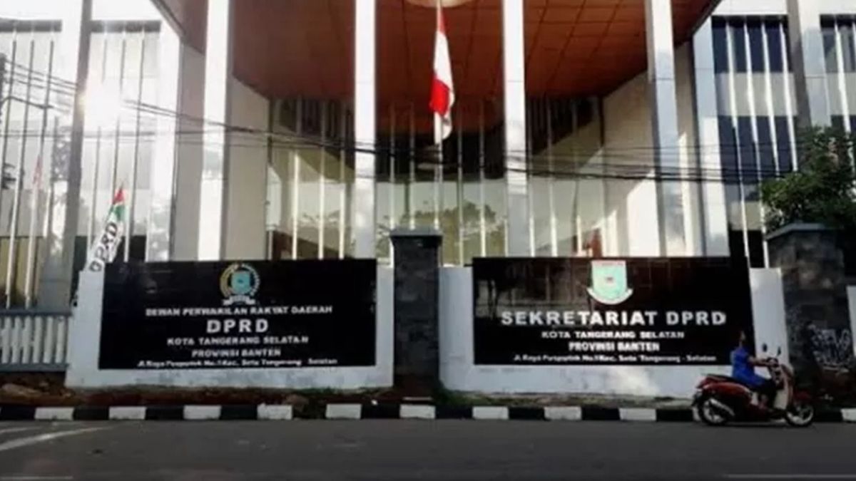 Piter Abdul Karim Tertinggi! 5 Nama Caleg Yang Bakal Duduk Di DPRD Kota ...