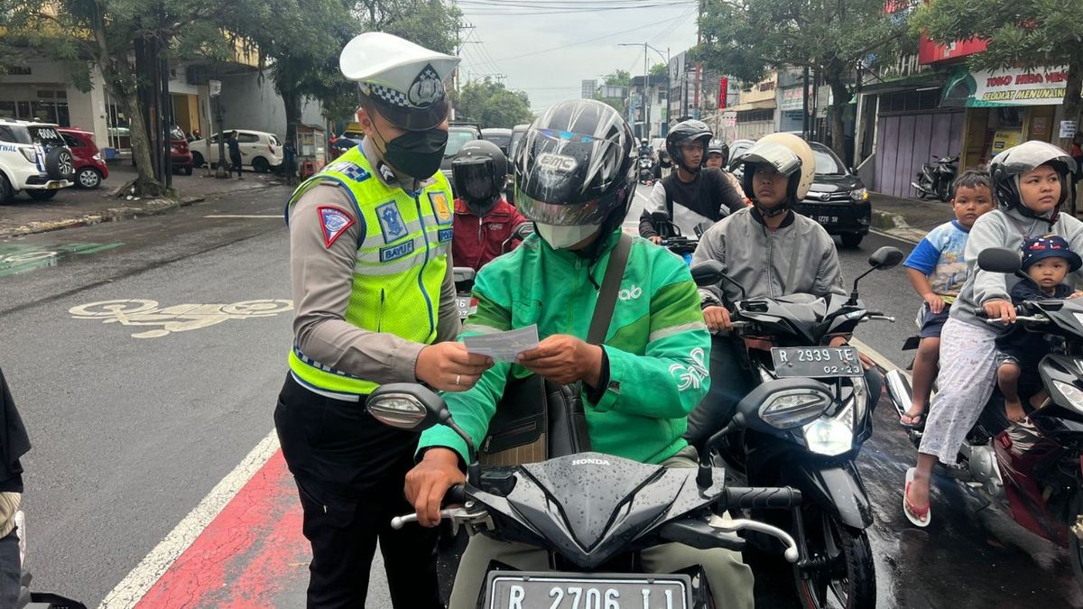 Sosialisasi Ops Keselamatan Candi 2024, Sat Lantas Polresta Banyumas ...