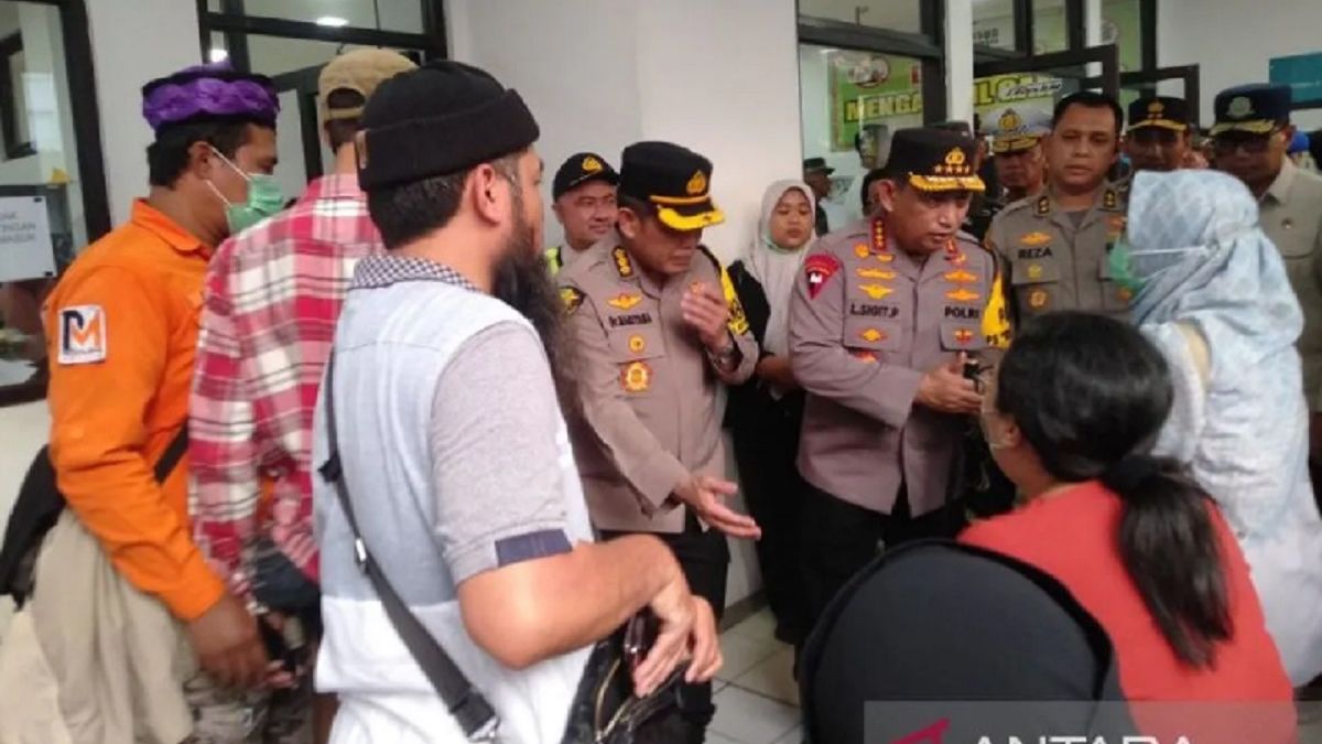 12 Meninggal Dalam Tabrakan Di Tol Cikampek Km 58, 2 Korban Warga ...