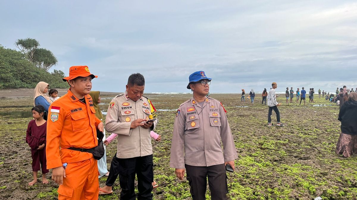 Bocah Hilang Terseret Ombak Pantai Muaragatah Pangandaran, Korban ...