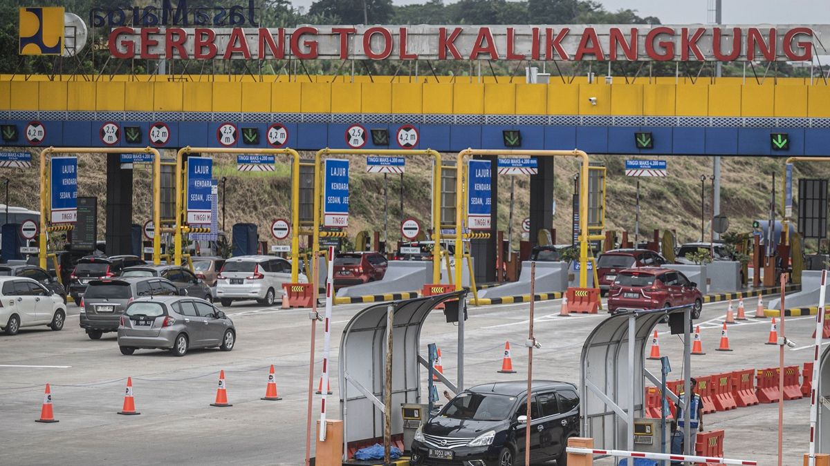 16.000 Mobil Kekurangan Saldo e-Toll di GT Kalikangkung, Bikin Macet dan Antrean Panjang
