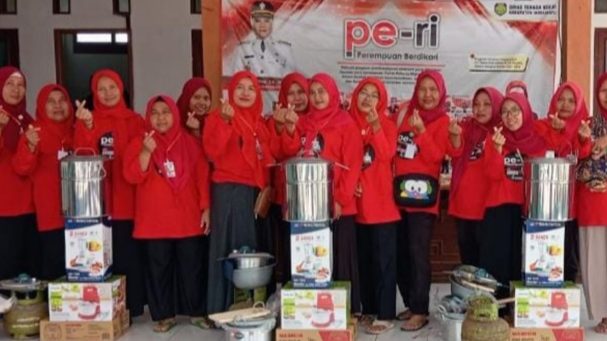 Program Pe-Ri Bupati Indramayu Klaim Mampu Serap Purna PMI Jadi ...