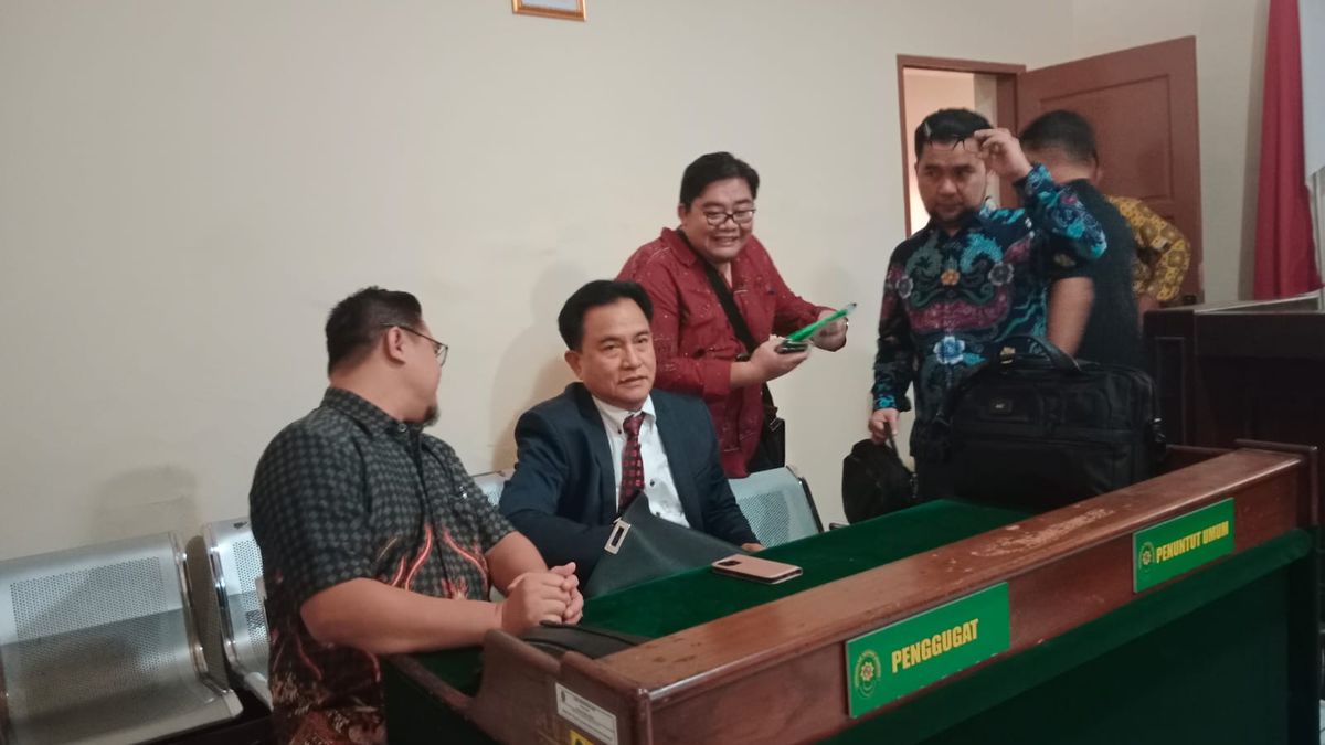 LIVE, Penampakan Prof Yusril Di PN Bandung, Hadiri Sidang Praperadilan ...