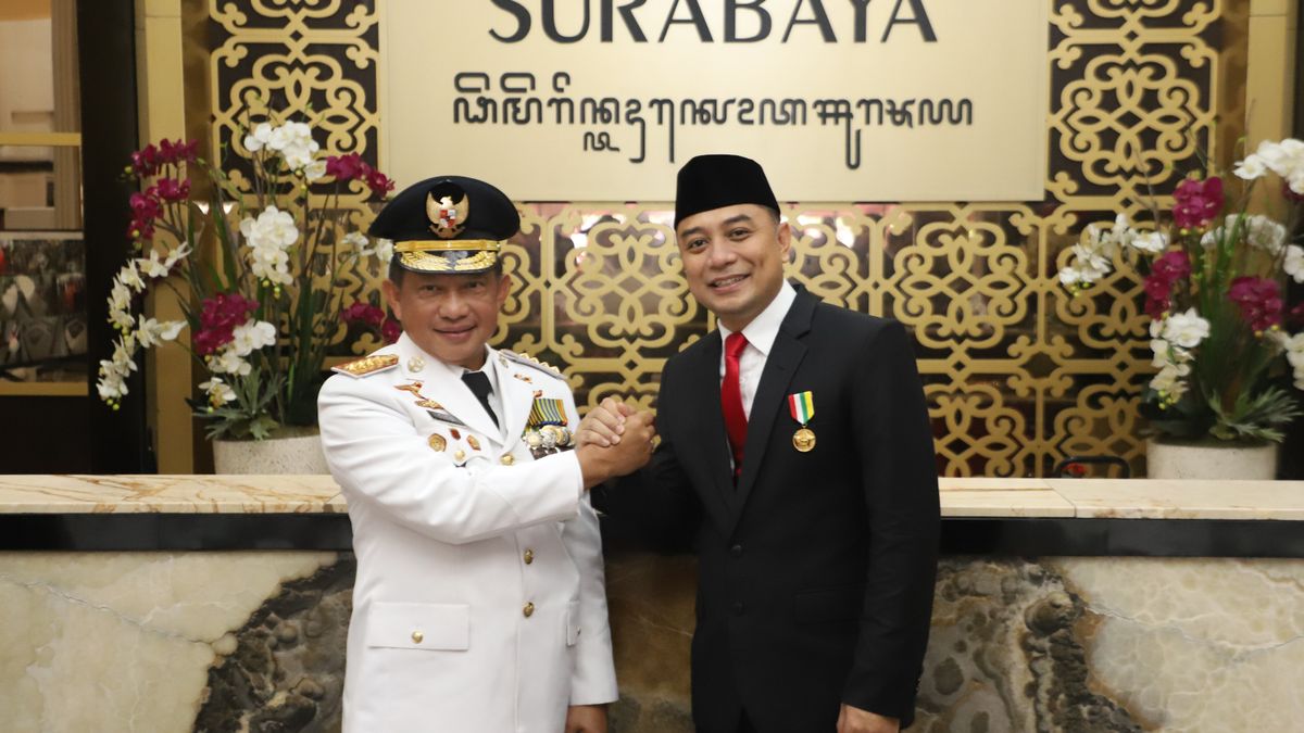 Eri Cahyadi Jadi Wali Kota Surabaya Pertama yang Terima Satyalancana Karya Bhakti Praja Nugraha dari Presiden