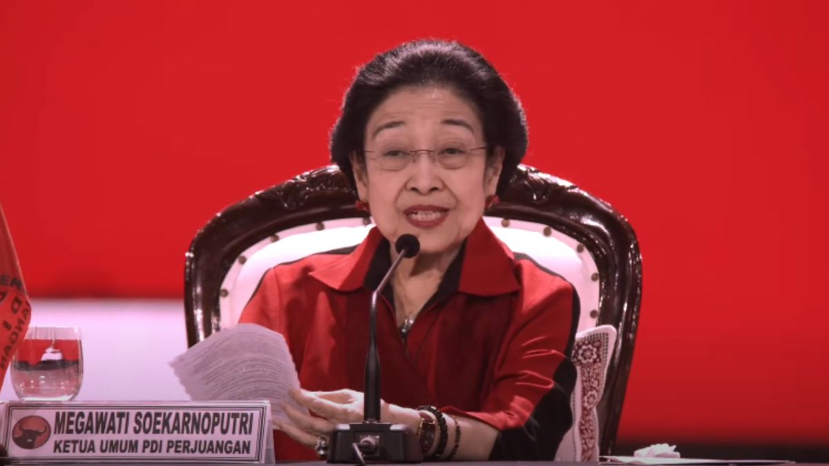 Megawati Aku Nih Dibilangnya Ratu Preman Loh