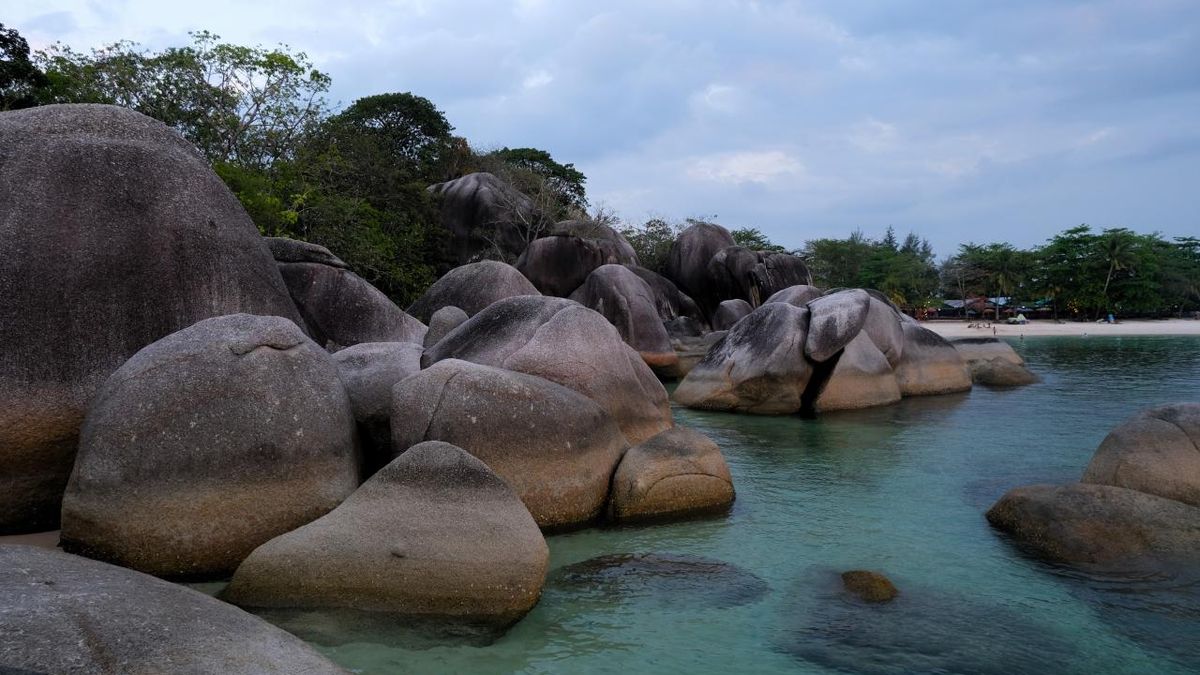 Jalan-Jalan ke Belitung: Wisata Pantai dan Batu Granit yang Memesona