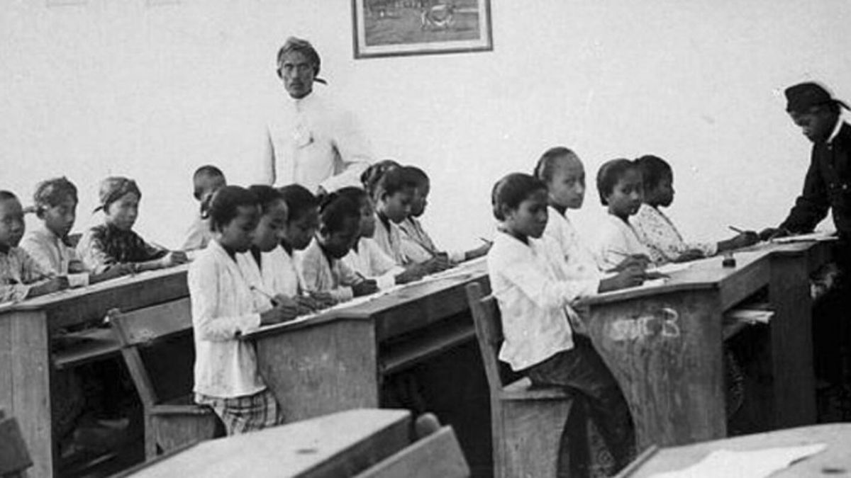 Sejarah Sekolah Pertama Di Indonesia Sejak Zaman Pra Kolonial Hingga