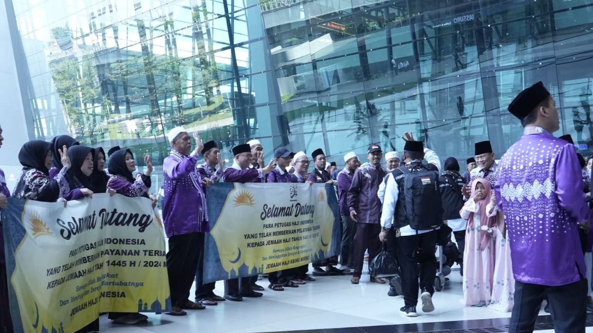 Sambut Petugas Haji, Jemaah Haji: Kami Menyambut Pejuang Luar Biasa