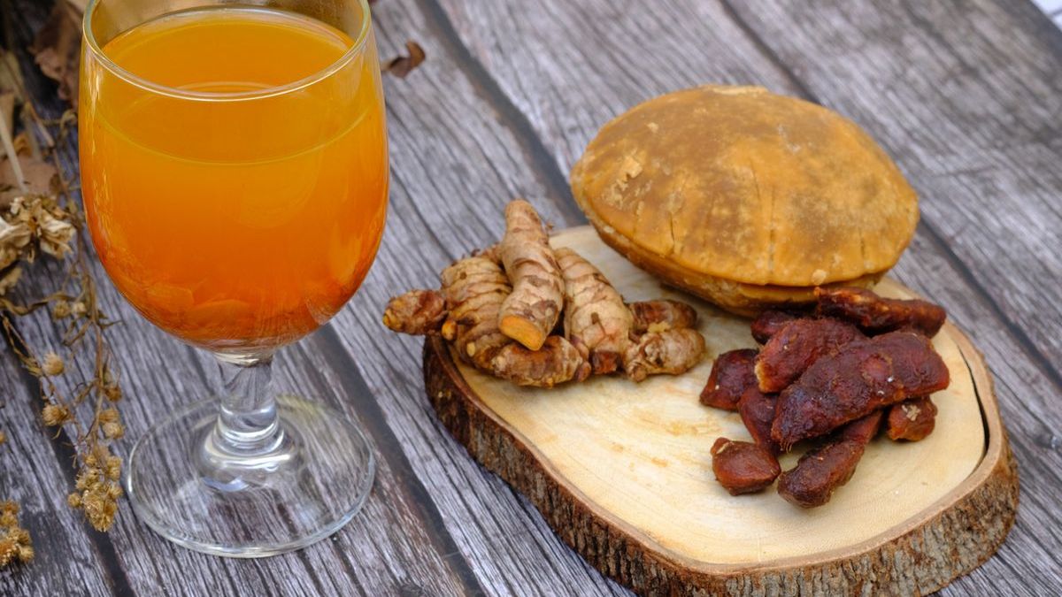 Resep Membuat Minuman Jamu Kunyit Asam Jawa - Kalbar Terkini