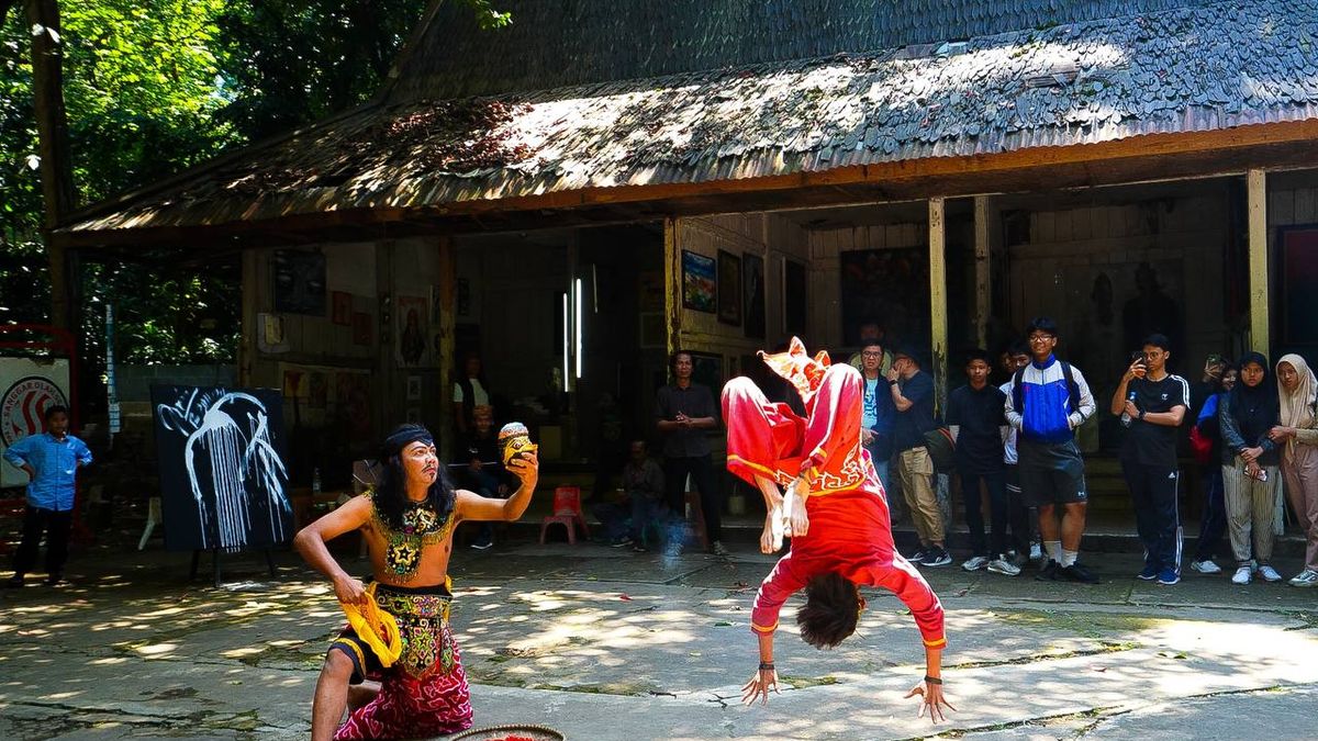 Seniman 8 Negara Kumpul Di Babakan Siliwangi Meriahkan Bandung Arts Festival Sumedang Bagus 9612