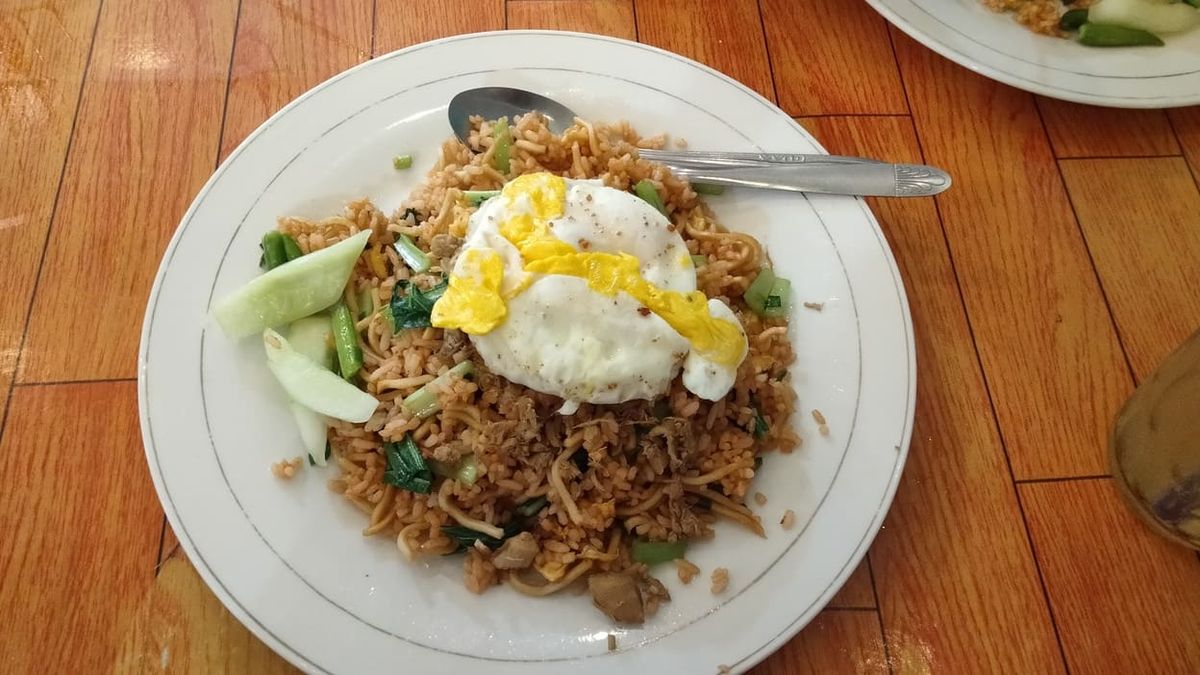 4 Rekomendasi Tempat Makan Di Dekat Taman Rekreasi Selecta, Liburan ...