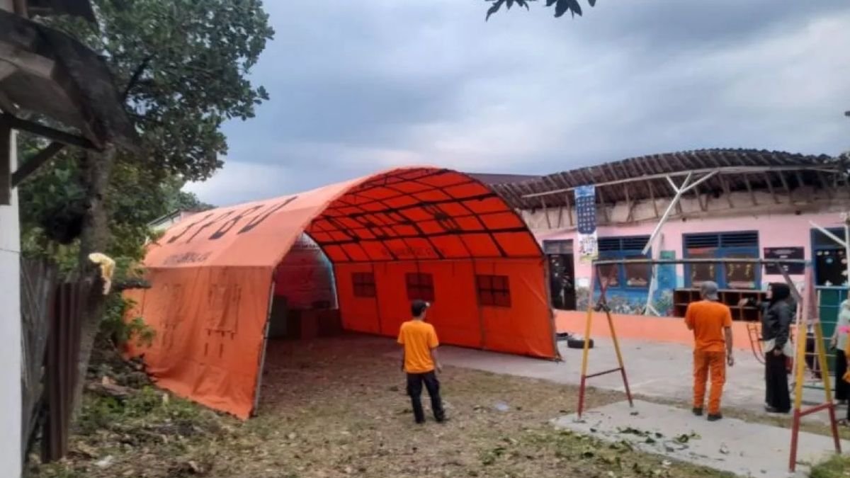 Aging School Building Collapses in Tasikmalaya, Emergency Tent Set Up