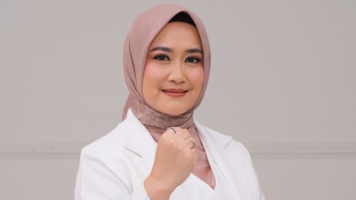 Mengenal Siti Farida Handoyo, Calon Wakil Wali Kota Cirebon 2024 ...